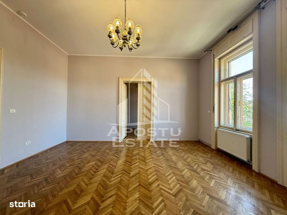 Apartament 5 camere de vanzare, renovat, zona Sinaia Timisoara