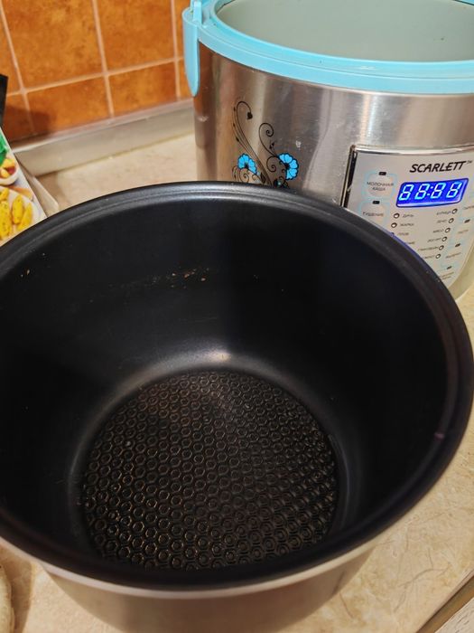 Мультиварка, пароварка большая 6 литров