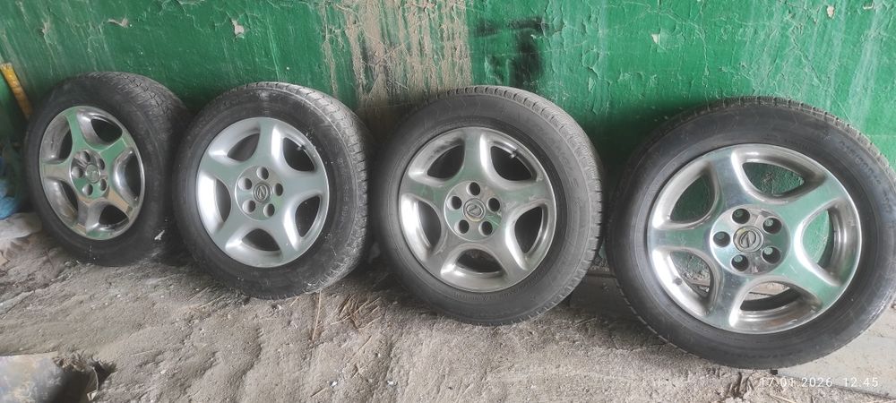 Шины зимние на дисках R16