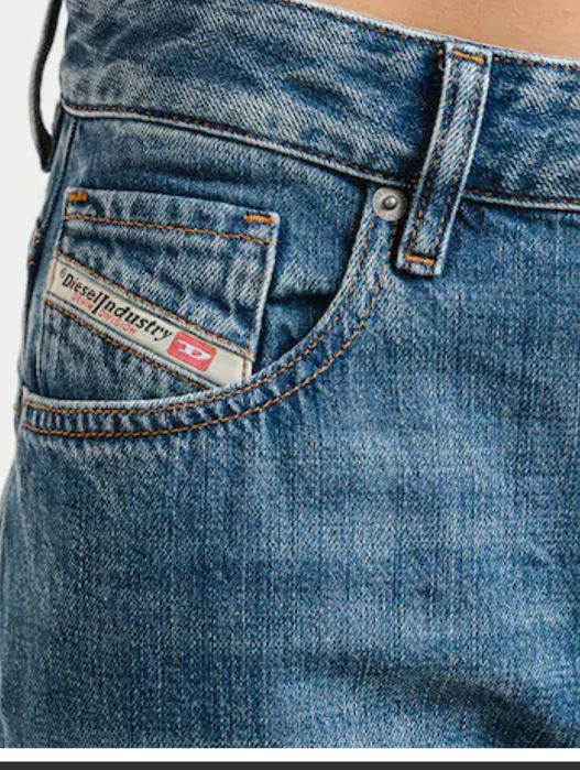 Дънки Diesel Актуален модел!