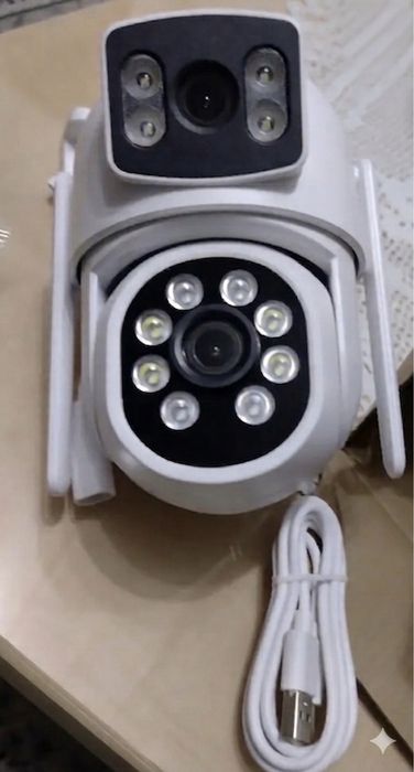 Двойна Wi Fi камера PTZ технология