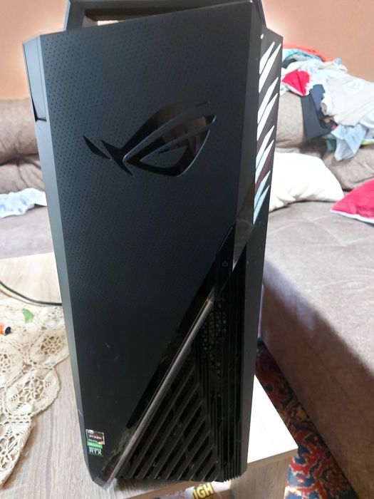 Продавам компютър Asus с видео Nvidia GeForce RTX 3070
