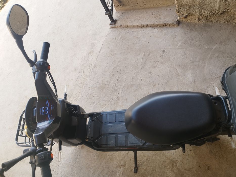 Elektro skuter srochna pul kerakligi uchun sotiladi.