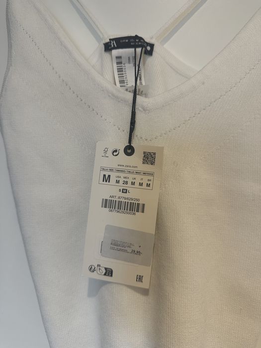 Нов бял плетен потник на Zara, М размер,