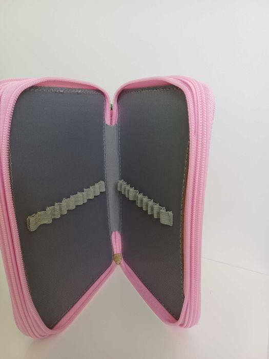 Ученически несесери