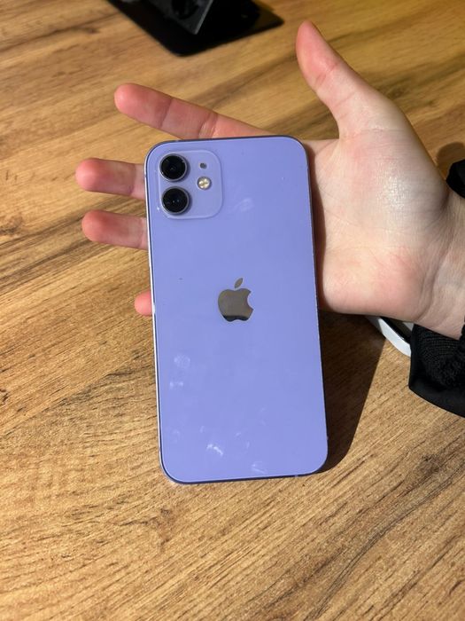 Iphone 12 с зарядкой