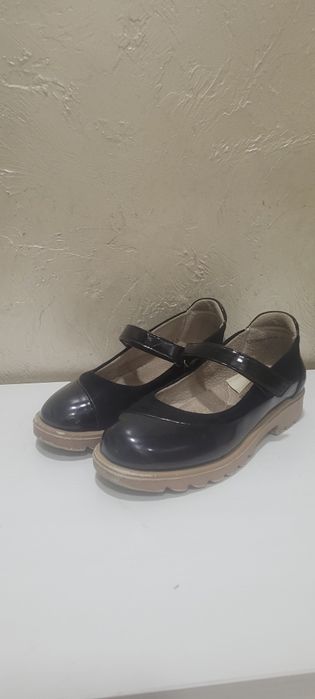 Детская  обувь.для девочек 8-10лет