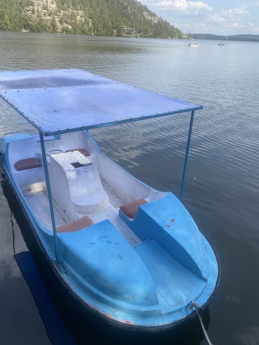 Продам электро катамаран с крышей