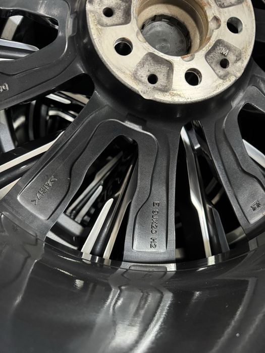 Jante Bmw X5 X6 R20 G05 G06 Originale M740 Pirelli de iarna 2025 95%