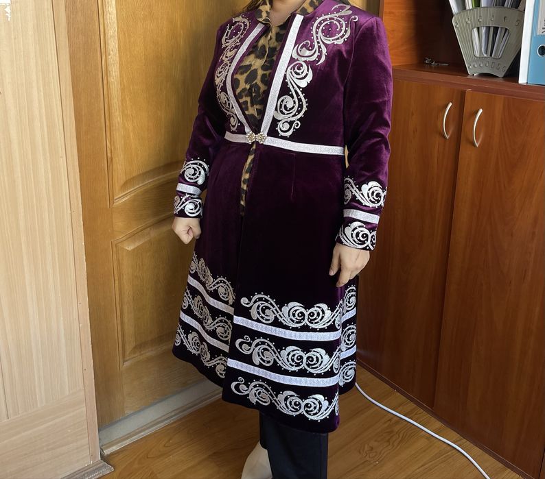 Ұлттық киімдер төмен бағада бәрі таза тастары орынында