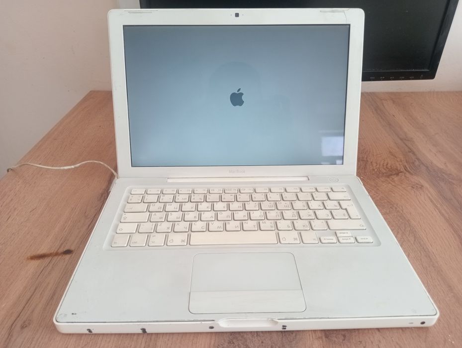 MacBook А1181 нужна переустановка MacOS