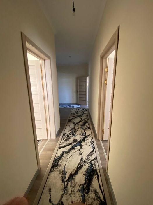 Сдается 3x комнатная квартира 
С обстановкой 
В городе Алмалыке