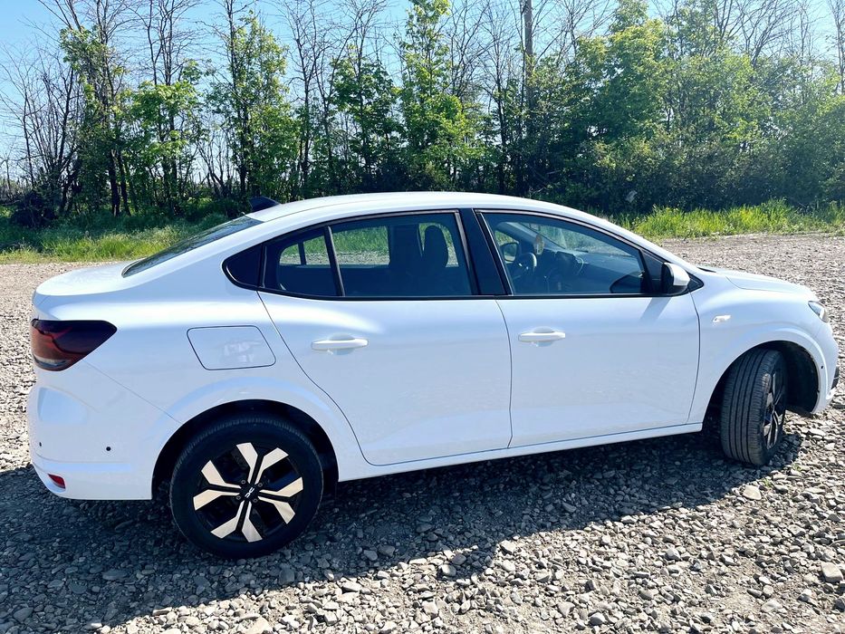 Vând Dacia Logan Journey 2025