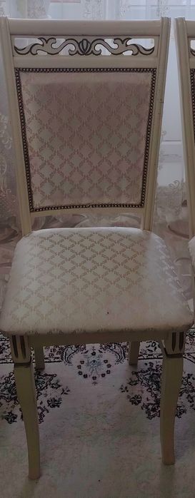 Продам стулья в количестве 5 штук