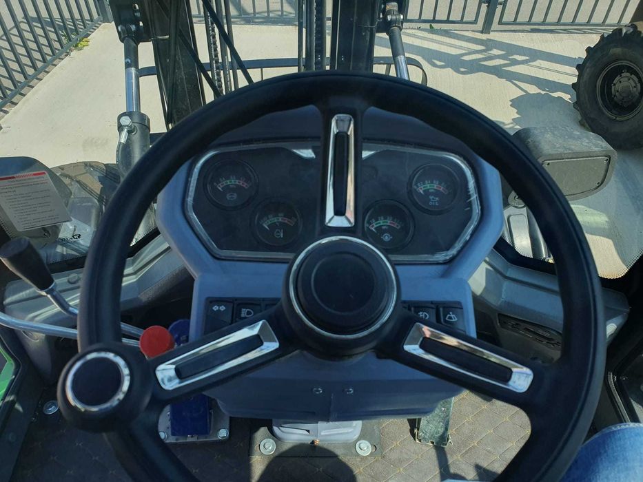 Vand stivuitoare 4x4 de 3,5T si 5T