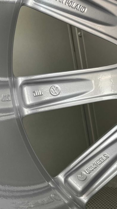 Jante Omanyt VOLKSWAGEN 19" Memphis 5N0601025K
