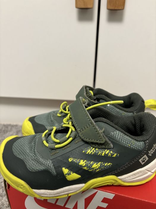 Adidasi Jack Wolfskin 27