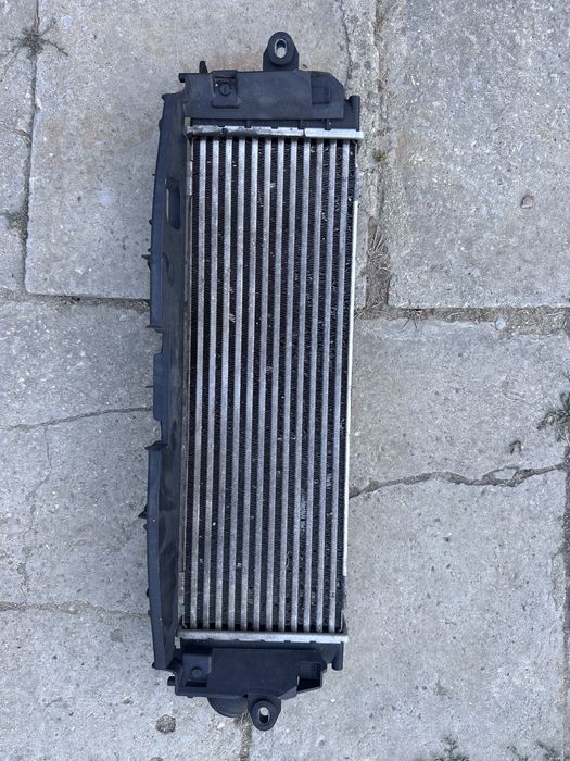 Интеркулер Renault Trafik/Opel Vivaro 2.0 114hp 2007Година