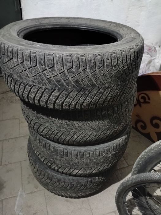 Продам резину комплект