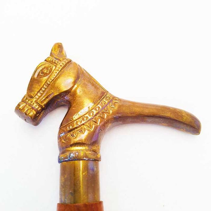 Първокласни бастуни с бронзови дръжки и тиково дърво