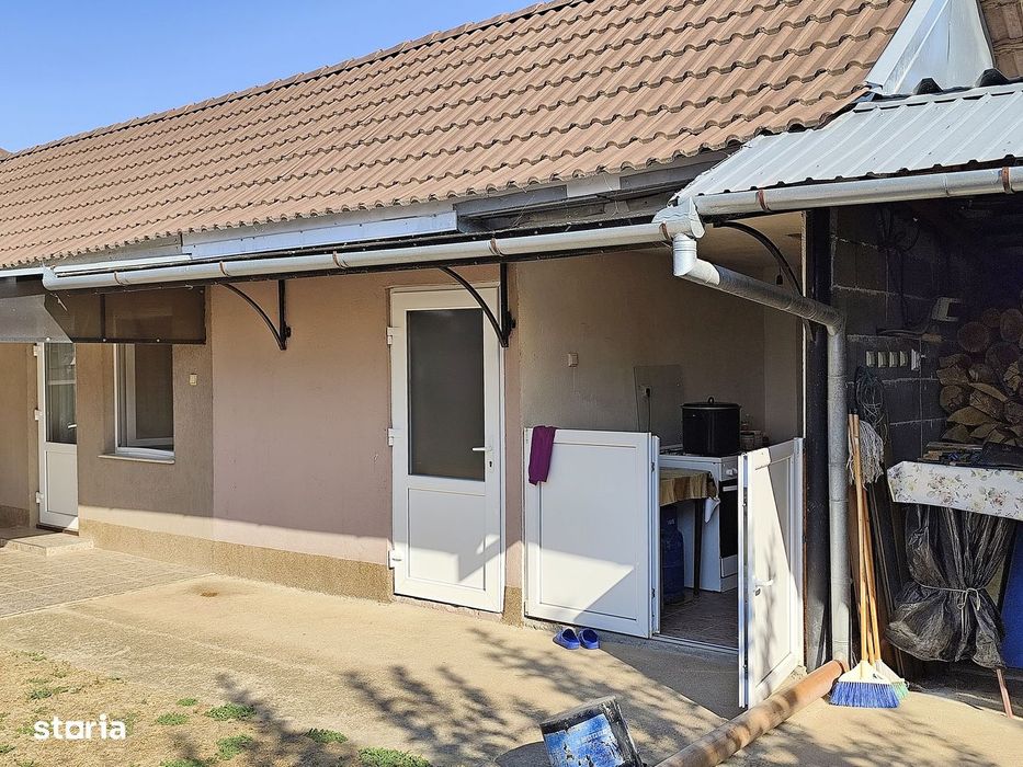 Casa la tara in Sacadat, Bihor, teren 2826 mp, acces auto - Vanzare