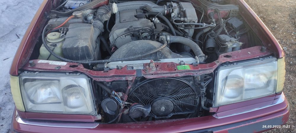 Продам автомобиль Мерседес 124