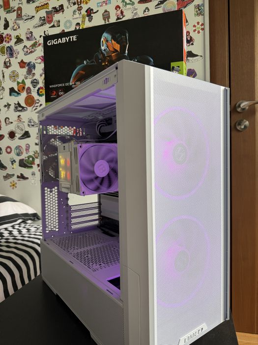 PC Gaming RGB RTX 5070 R7 9700x 32gb