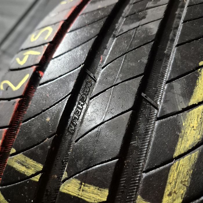 245 45 18 O bucata Michelin vară