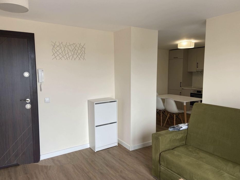 Дава се под наем Тристаен апартамент в София, Център - 76 кв.м за 825 € - Снимка #2