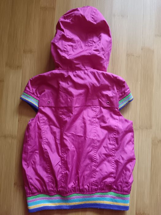 Vesta primăvară fetiță