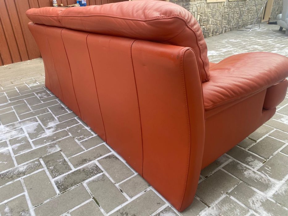 Canapea cărămizie din piele naturală stare foarte bună