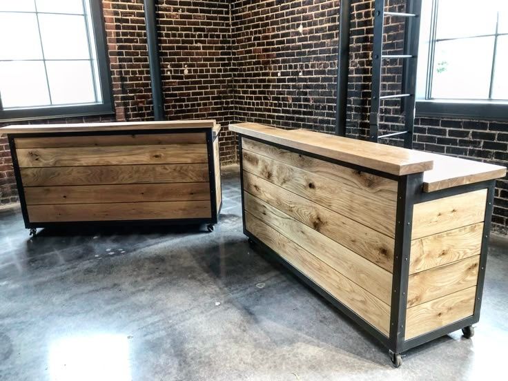 Бар плотове, рецепция ,бюра по поръчка