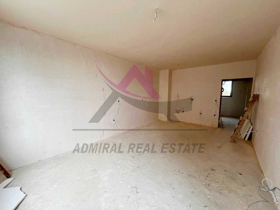 Атрактивен -двустаен -Траката