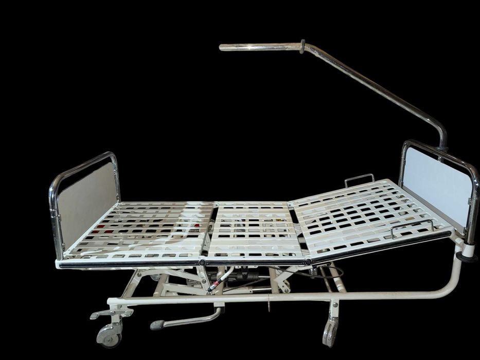 Двустранно болнично легло с колелца и с матрак