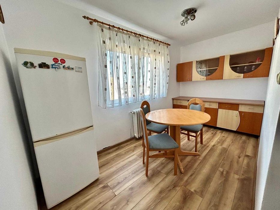 Apartament de inchiriat 3 camere