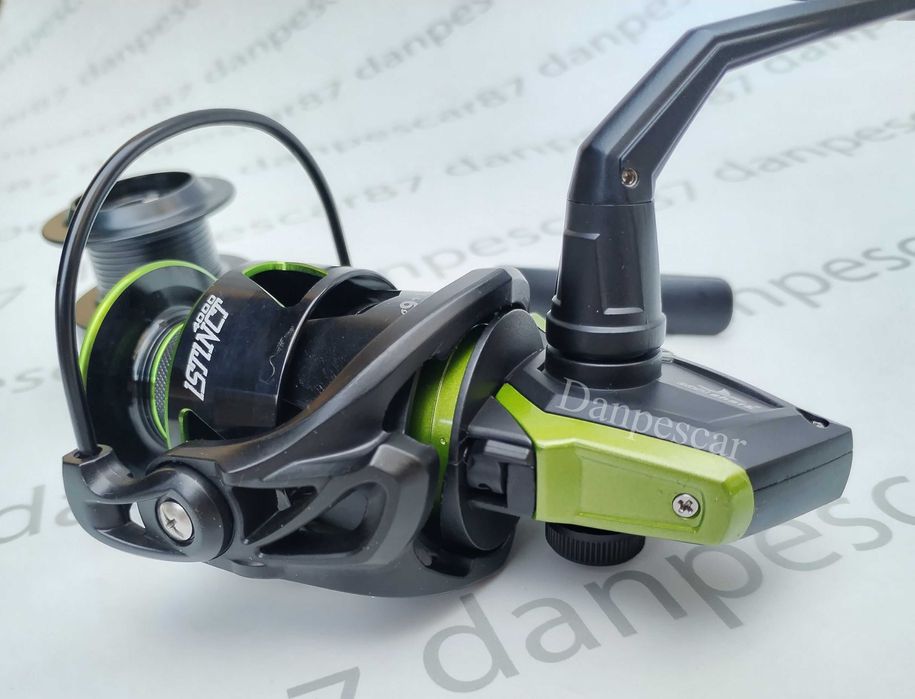 Mulineta feeder EAST SHARK ISTINCT 4000 0,25 / 250m