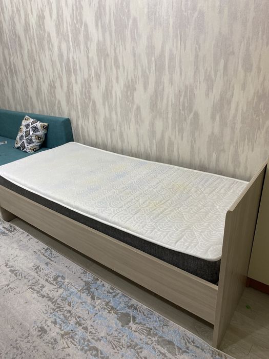 Односпальная кровать