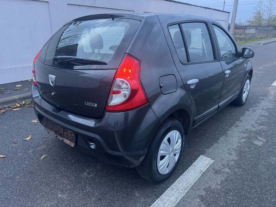 Dacia Sandero 1.5 Diesel *2010* Clima / Proiectoare / Import