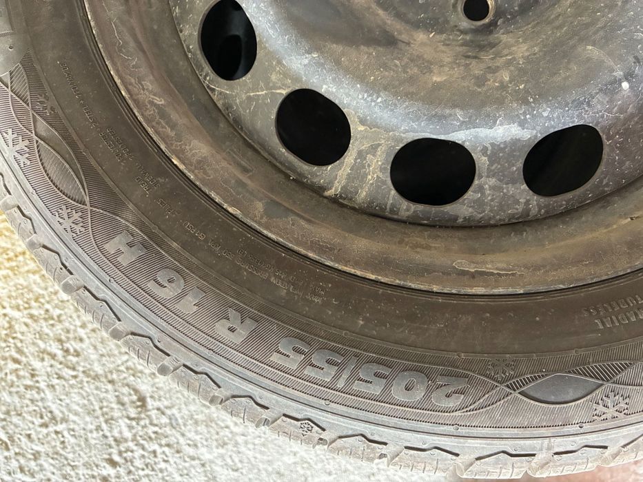 205/55/16 зимни гуми с джанти