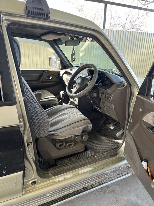 Паджеро 2.  1995г 3 литр бензин