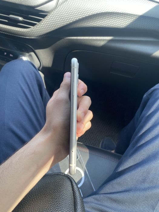 Iphone 11 lla 72% karobka dakumenti bor