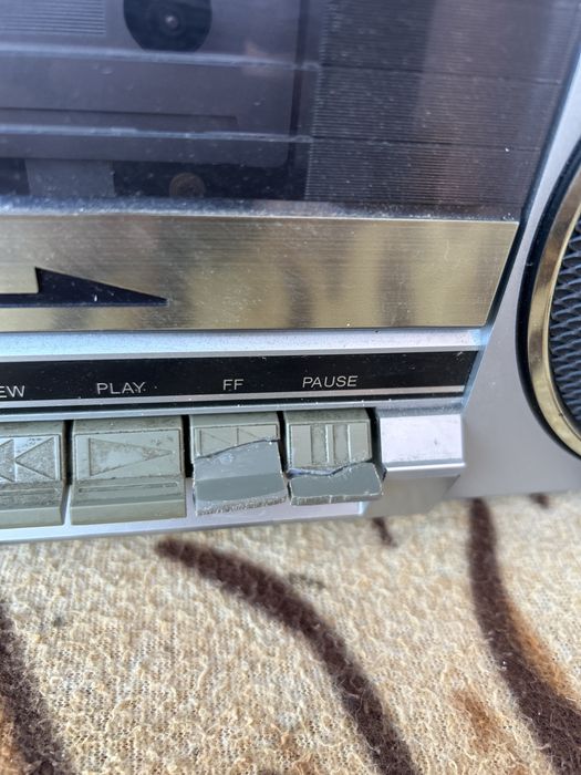 Radiocasetofon TOSHIBA  RT-90S