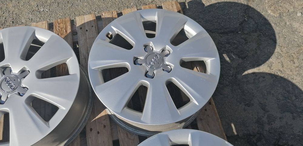 17 цола 5 х 112 мм АУДИ А4 - Оригинал !