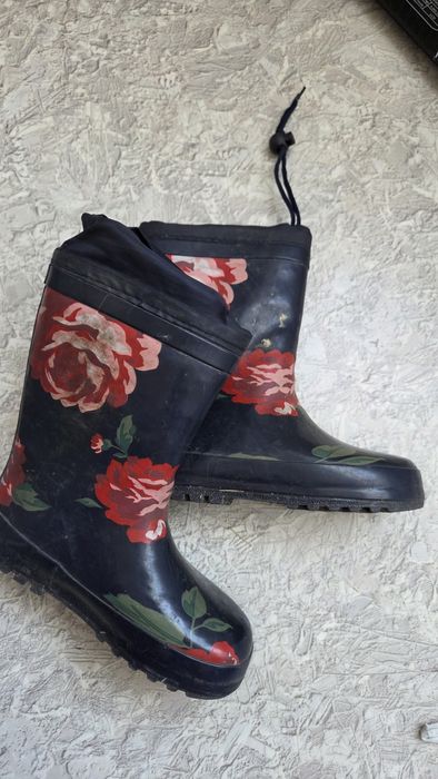 Резиновые сапоги для девочки