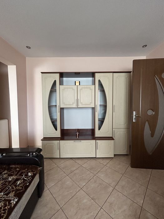 Vand apartament cu 2 camere Barlad