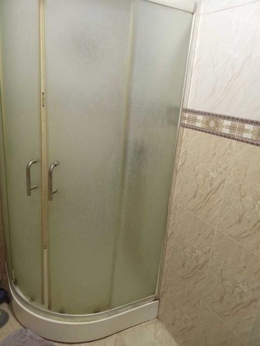 СРОЧНО !! Продается участок в Яшнабаде 4 соток 10 комнат Кадышева