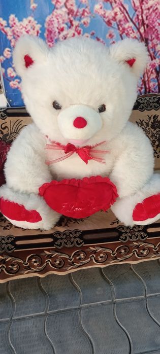 Продаются мягкие игрушки медведи большие