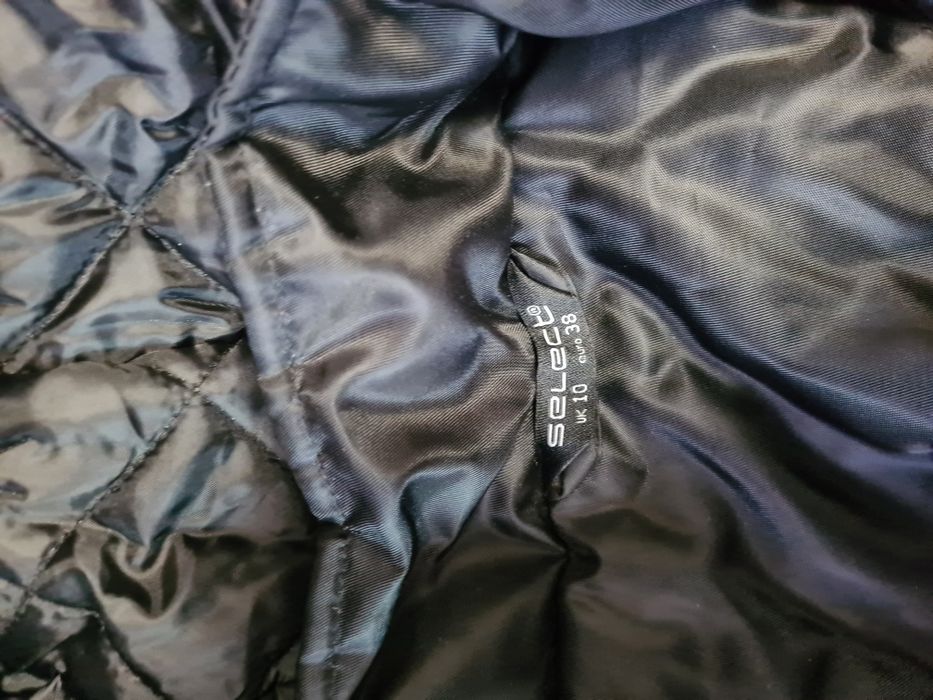 Vand geaca dama noua