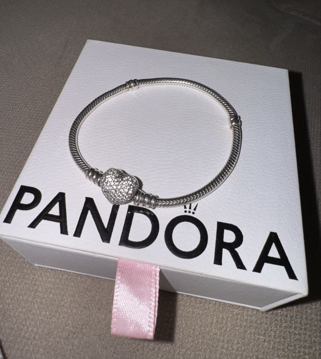 Pandora браслет в форме сердце