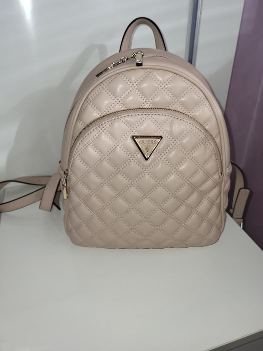 Дамска Раница Guess